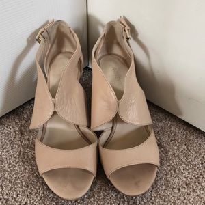 Super cute Nude Short heels
